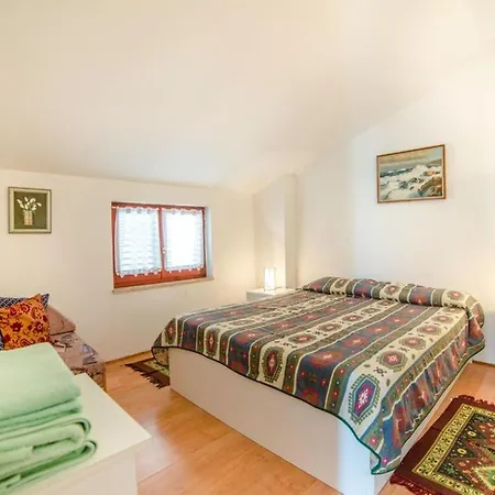 Window Apartment
